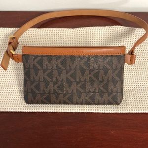 Leather Michael Kors Belt/Purse/wallet